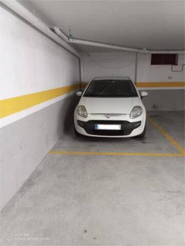 Garaje en Alquiler en Aguiño