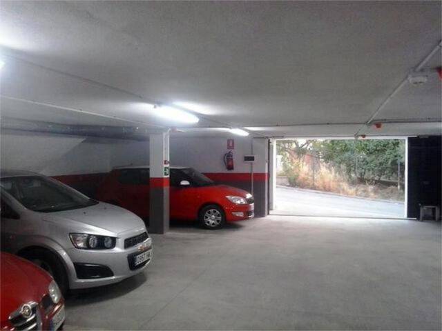 Garaje en Alquiler en La Granja - La Colina - Los Pastores