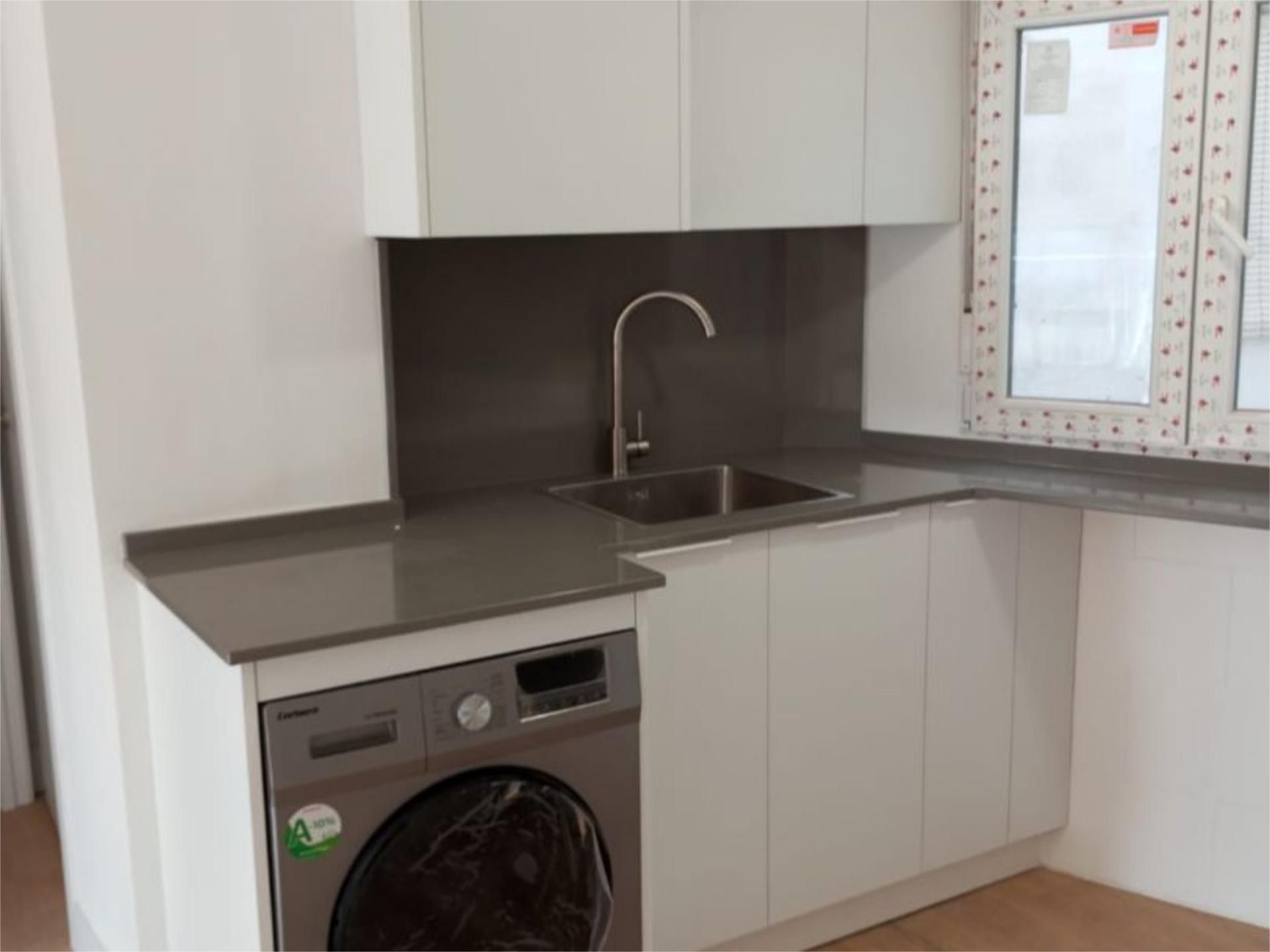 Flat for sale in Calle Hornos, 14, Coria del Río Kitchen of Flat for sale in Coria del Río with Air Conditioner