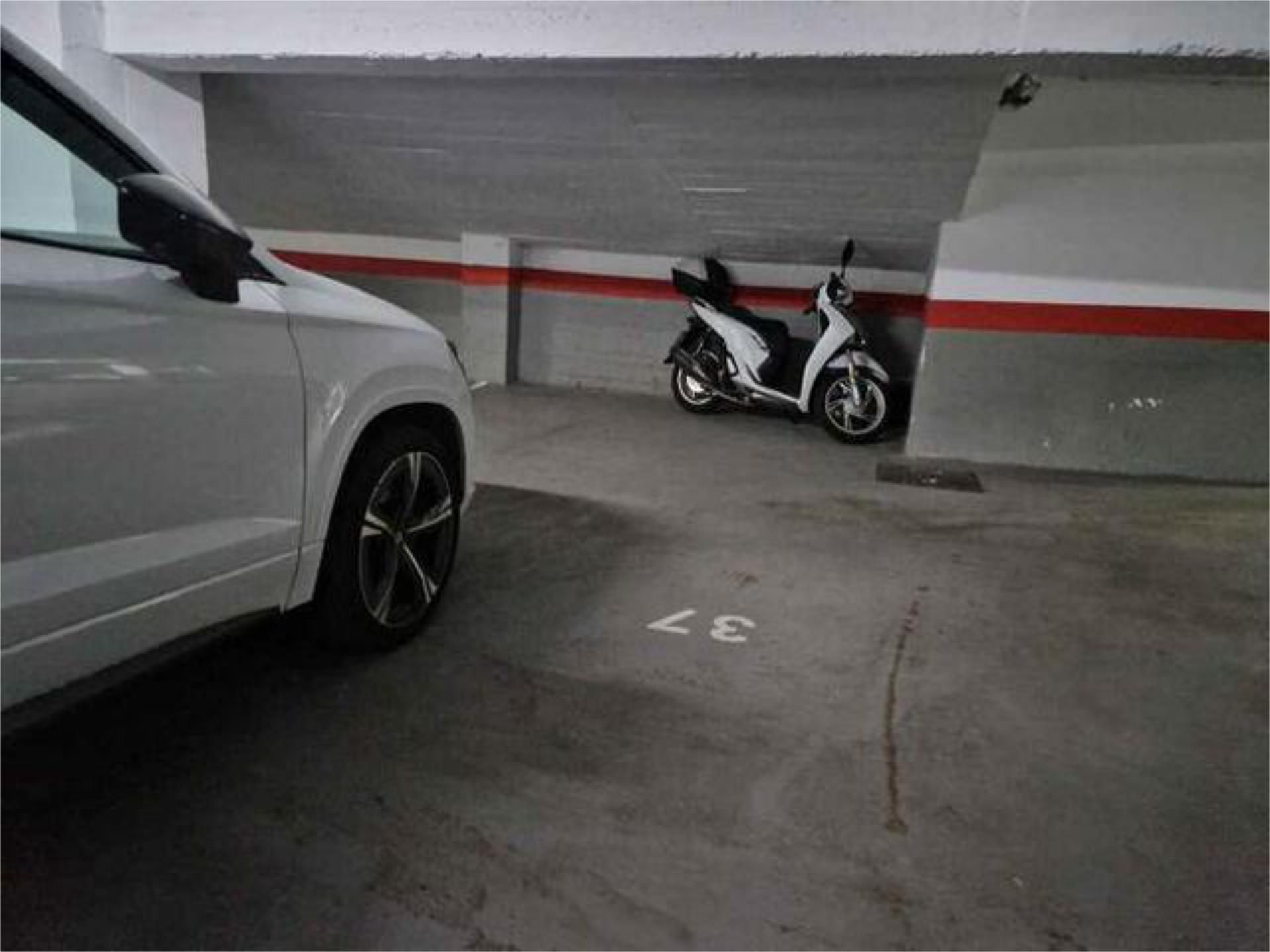 Parking of Garage to rent in  Barcelona Capital