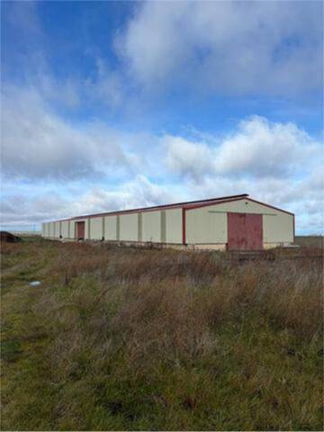 Nave industrial en Alquiler en Sangarcía