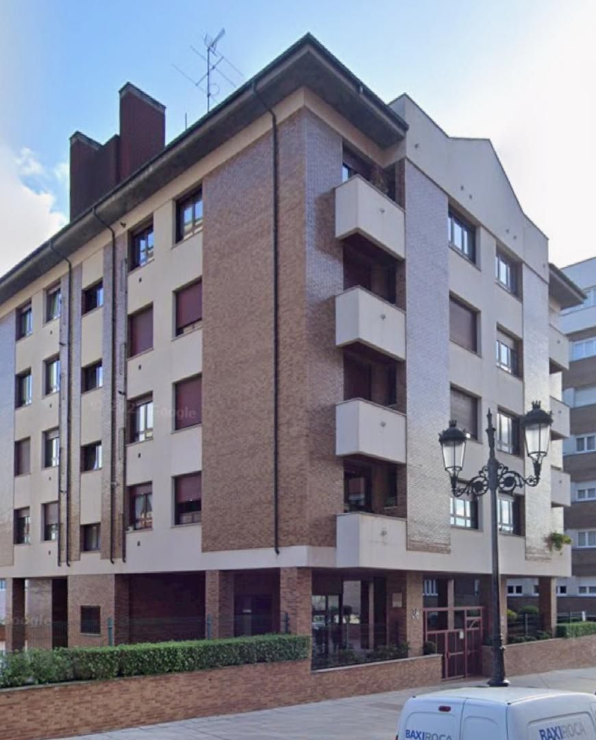 Exterior view of Flat for sale in Oviedo   with Furnished