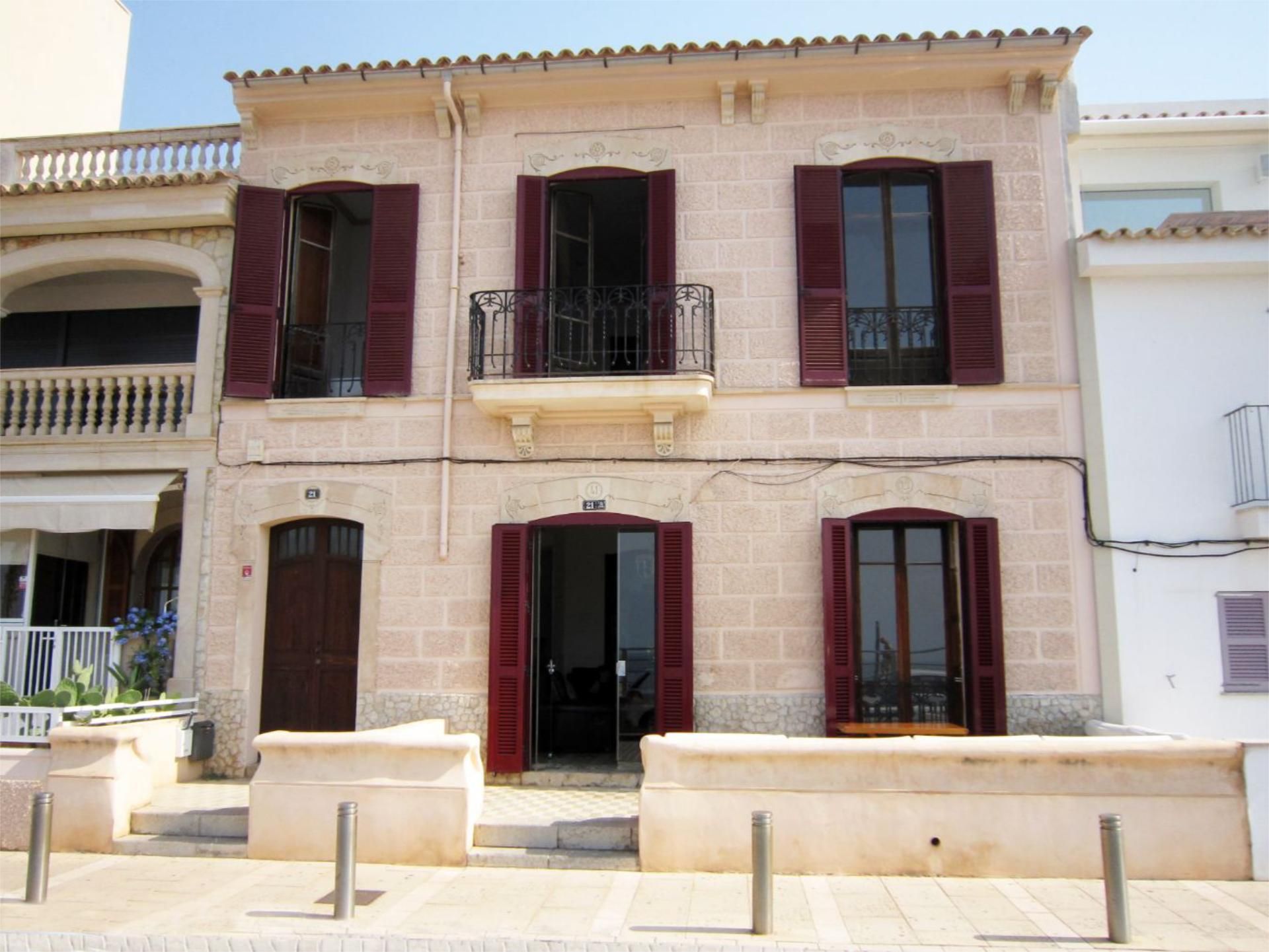 Exterior view of Planta baja for sale in  Palma de Mallorca  with Air Conditioner and Terrace