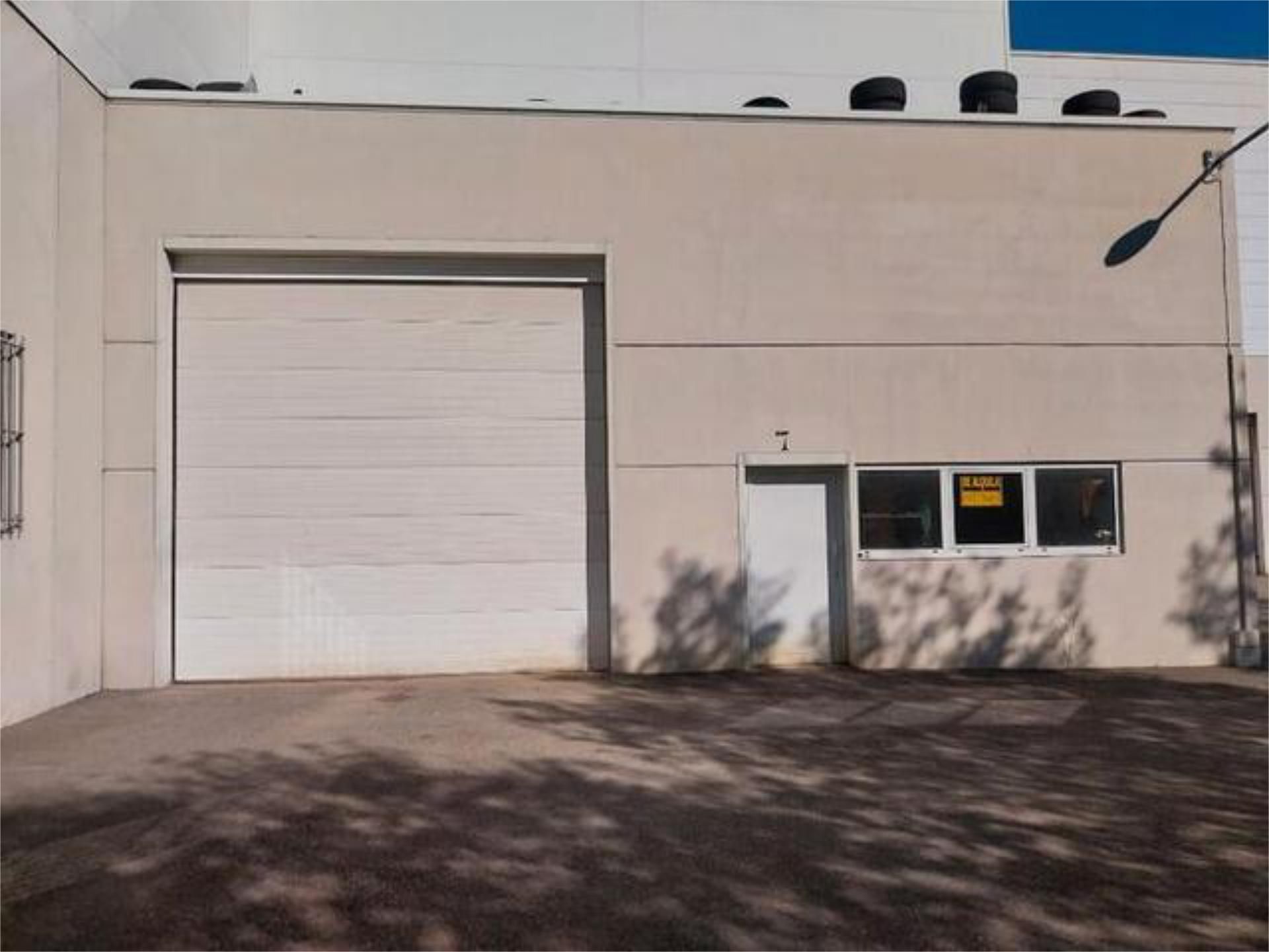 Exterior view of Industrial buildings to rent in Siero