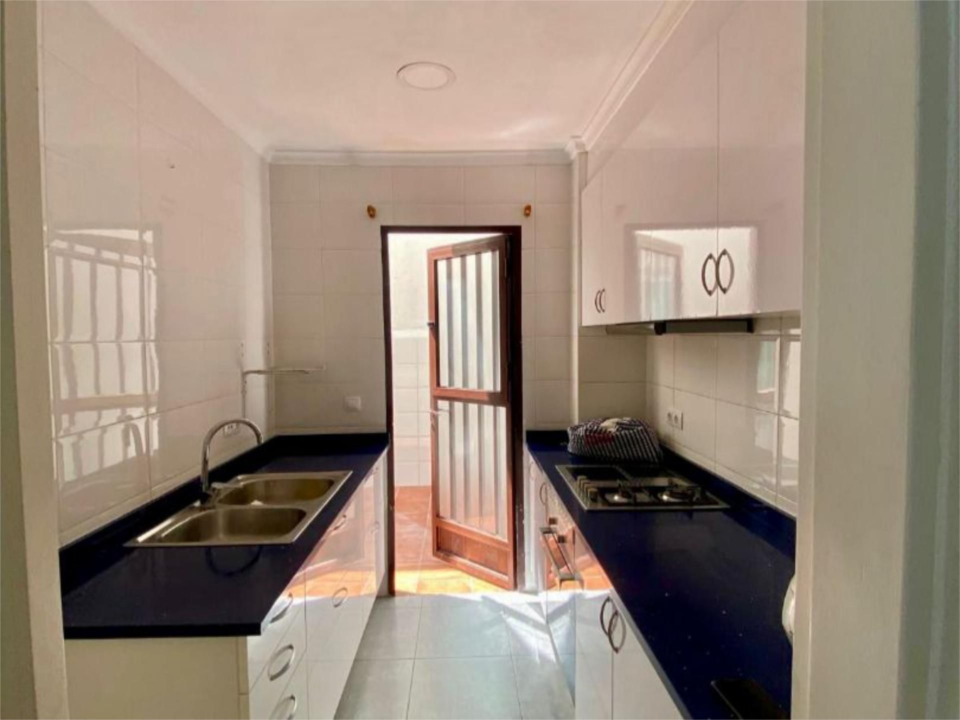 Kitchen of Flat for sale in Gandia  with Air Conditioner