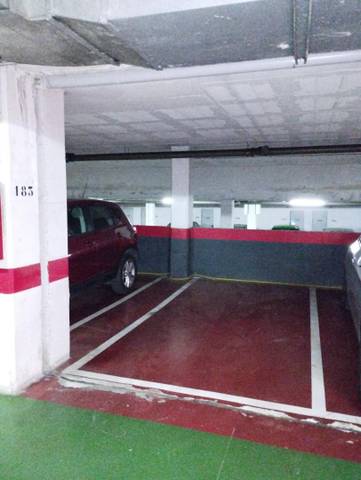 Garaje en Venta en Calle Escritora Carmen Conde, 3 en El Cónsul - Ciudad Universitaria - El Romeral