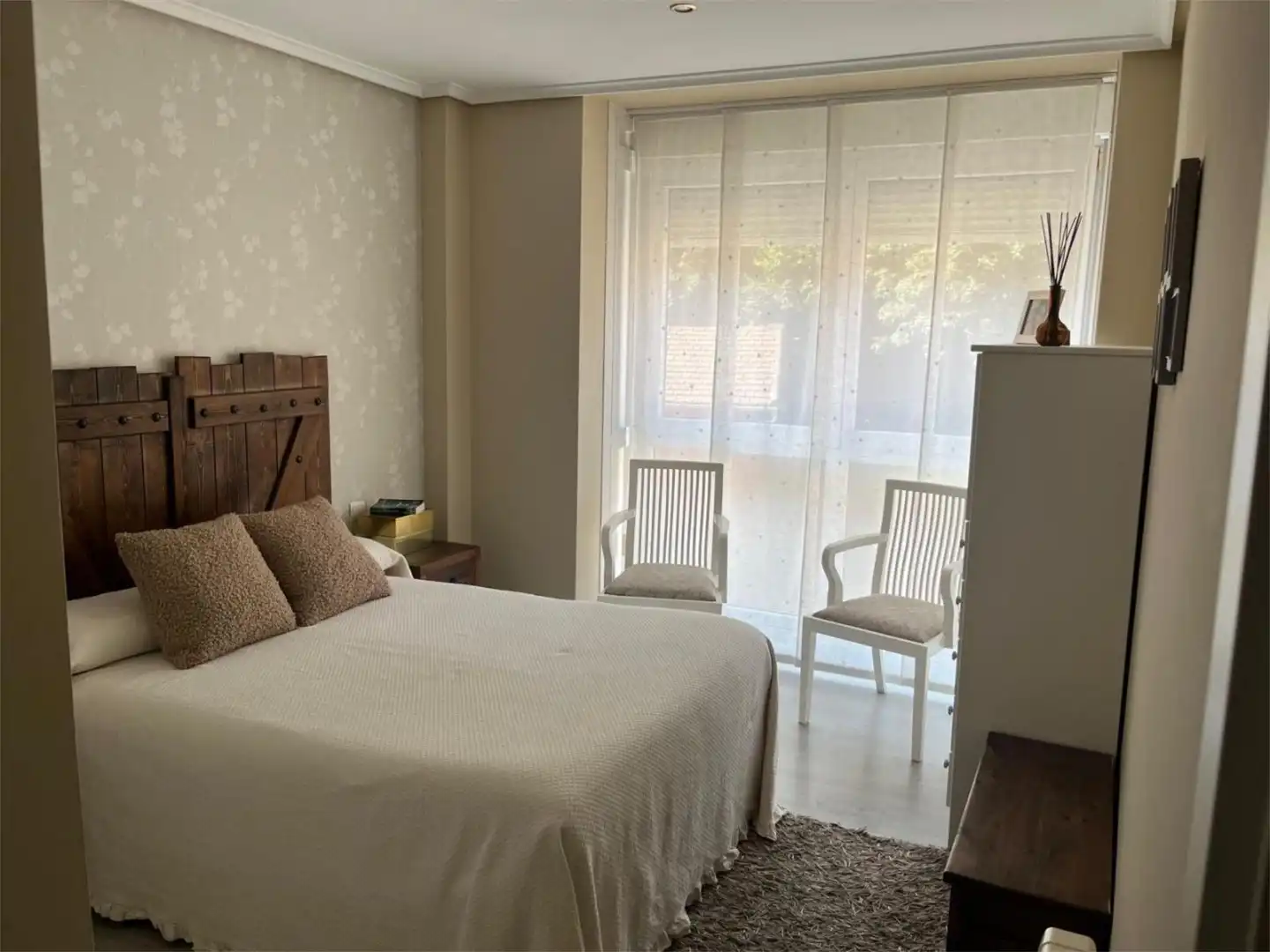 Bedroom of Flat for sale in Bilbao   with Heating, Furnished and Video intercom