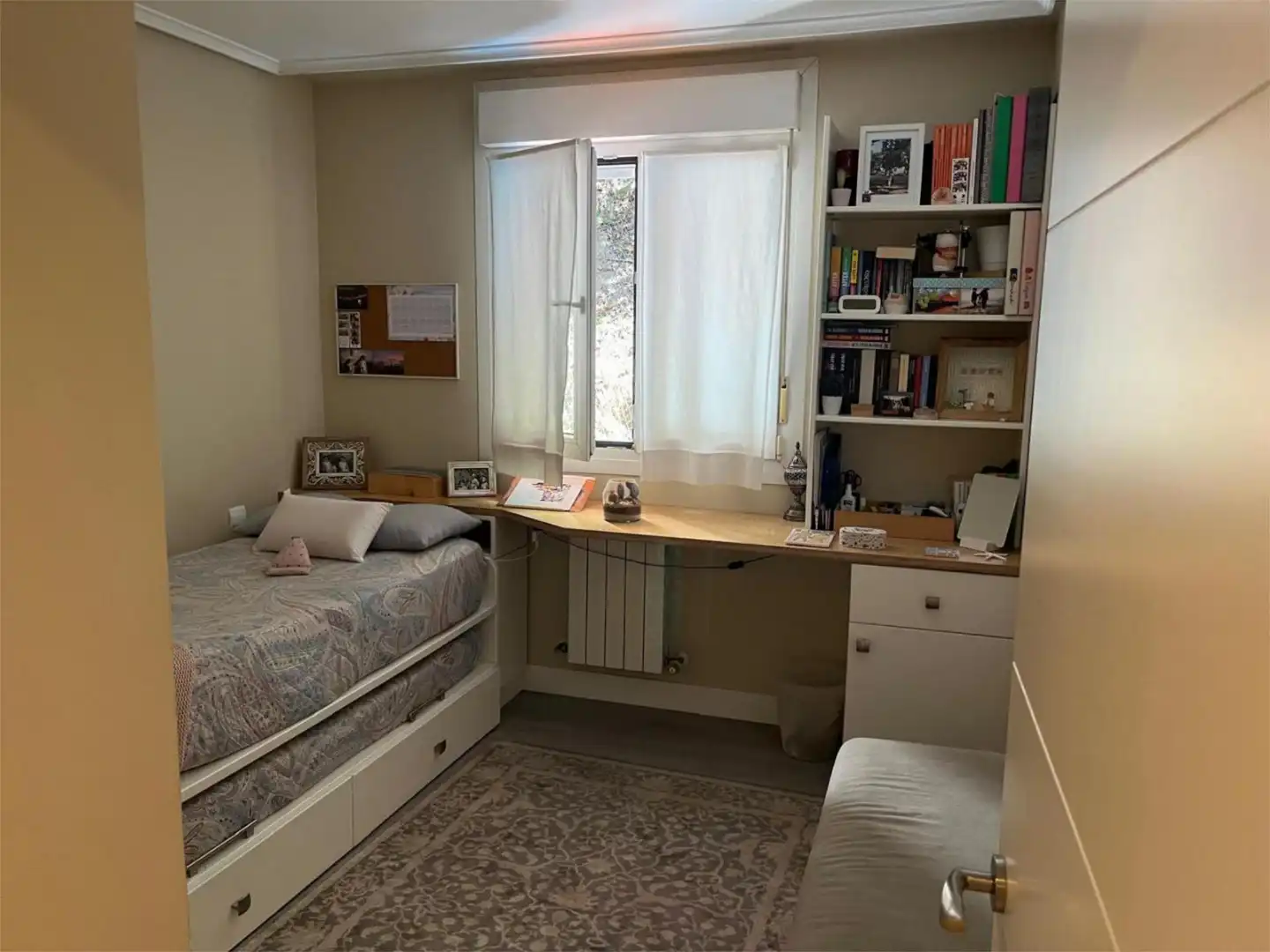 Bedroom of Flat for sale in Bilbao   with Heating, Furnished and Video intercom