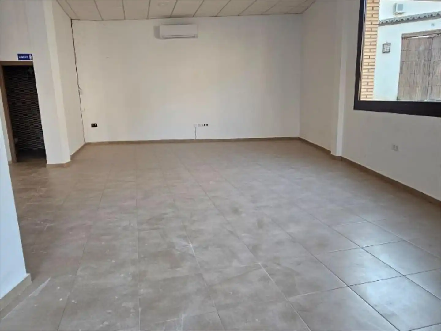 Commercial properties for rent in Travesía Talavera, 9, Cebolla Commercial properties for rent in Cebolla with Air Conditioner and Heating