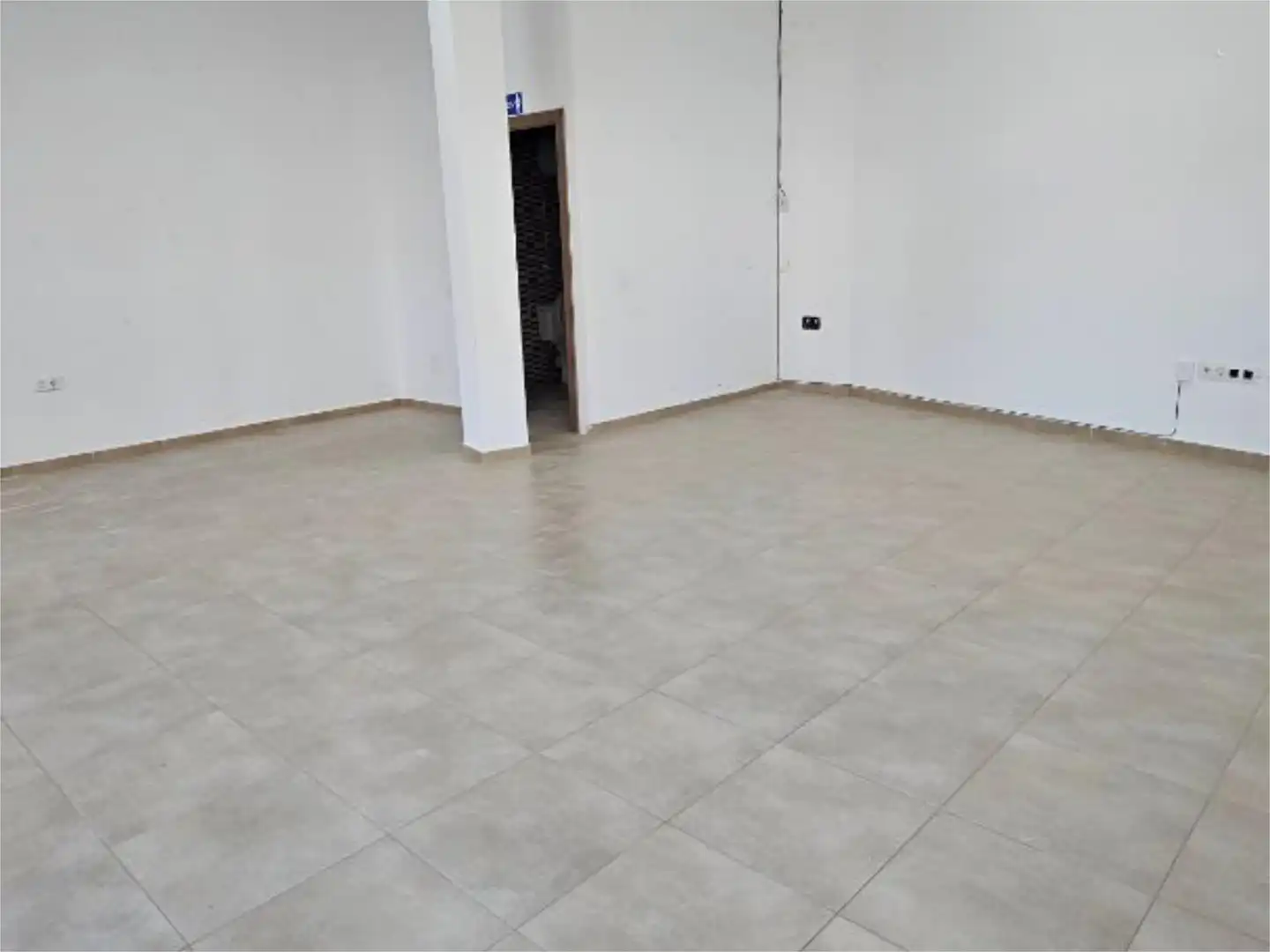 Commercial properties for rent in Travesía Talavera, 9, Cebolla Commercial properties for rent in Cebolla with Air Conditioner and Heating