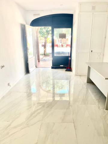 Local comercial en Alquiler en Calle Pavo Real, 27 en Marbesa