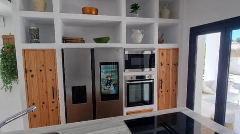 Piso en venta en Carrer de L'oroneta, 11, La Granadella - Costa Nova, Alicante - imagen 4 Foto 4 de Piso en venta en Carrer de L'oroneta, 11, La Granadella - Costa Nova, Alicante