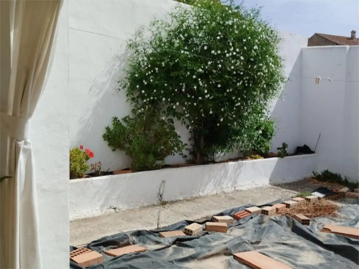 Casa adosada en venda a Calle Malaga, 19, Carratraca Jardí de Casa adosada en venda en Carratraca amb Jardí privat, Terrassa i Traster