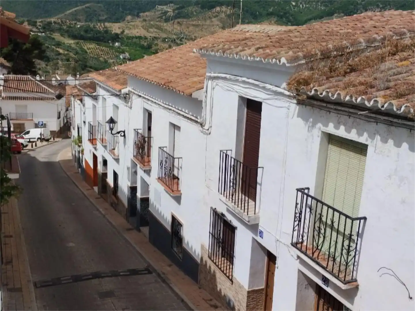 Casa adosada en venda a Calle Malaga, 19, Carratraca Vista exterior de Casa adosada en venda en Carratraca amb Jardí privat, Terrassa i Traster