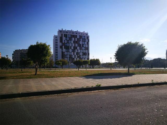 Piso en Alquiler en Bulevar Louis Pasteur, 21 en El Tejar - Hacienda Bizcochero