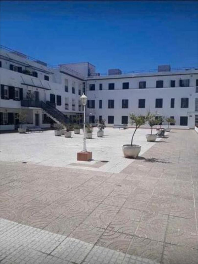 Vista exterior de Pis de lloguer en  Sevilla Capital amb Calefacció, Jardí privat i Terrassa