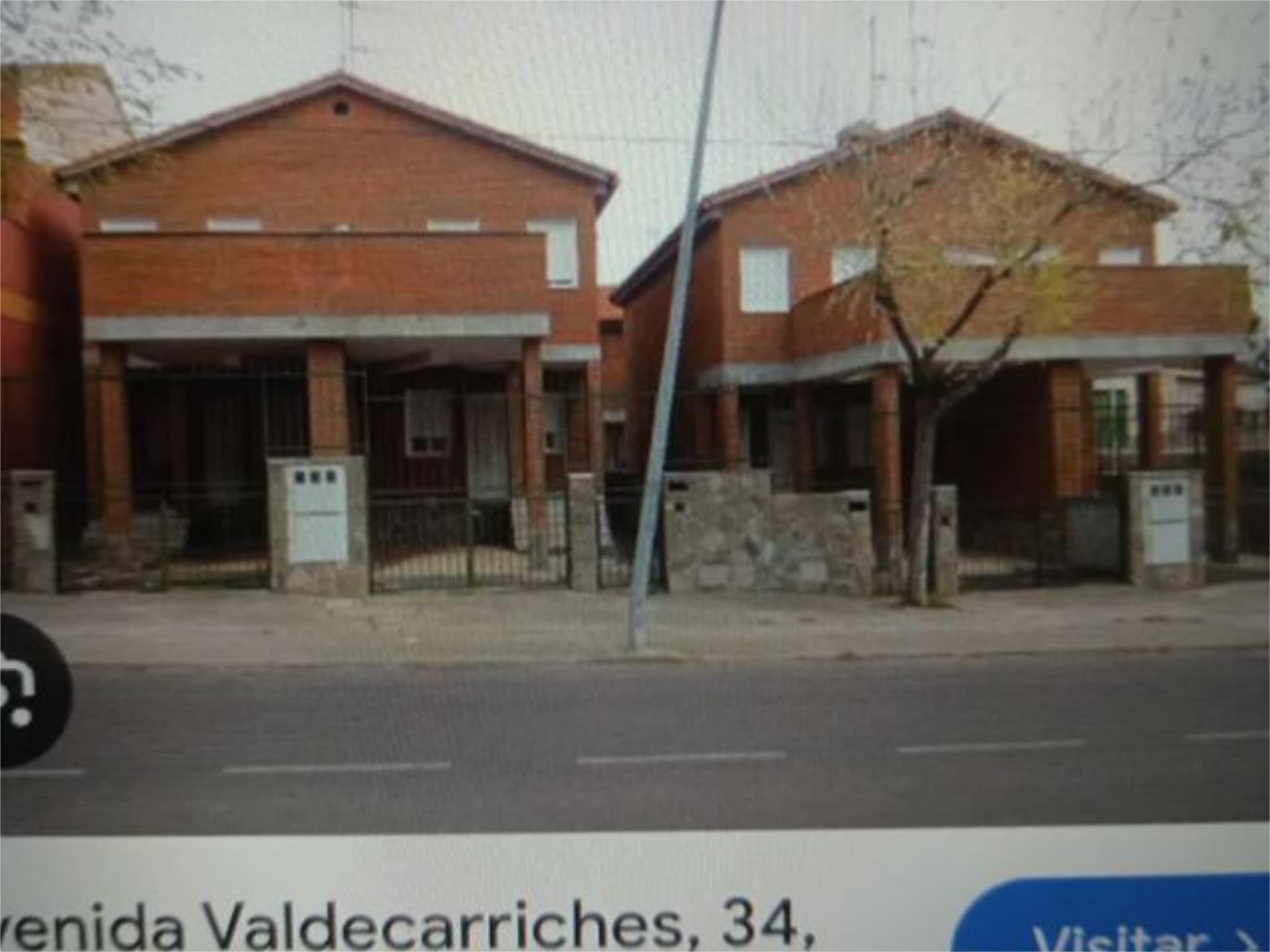 Vista exterior de Casa o chalet en venta en El Carpio de Tajo con Terraza y Balcón
