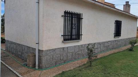 Foto 2 de Casa adosada en venda a Sanchidrián, Ávila