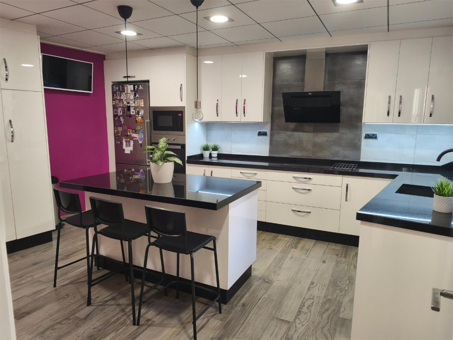 Kitchen of Planta baja for sale in Petrer  with Air Conditioner and Terrace