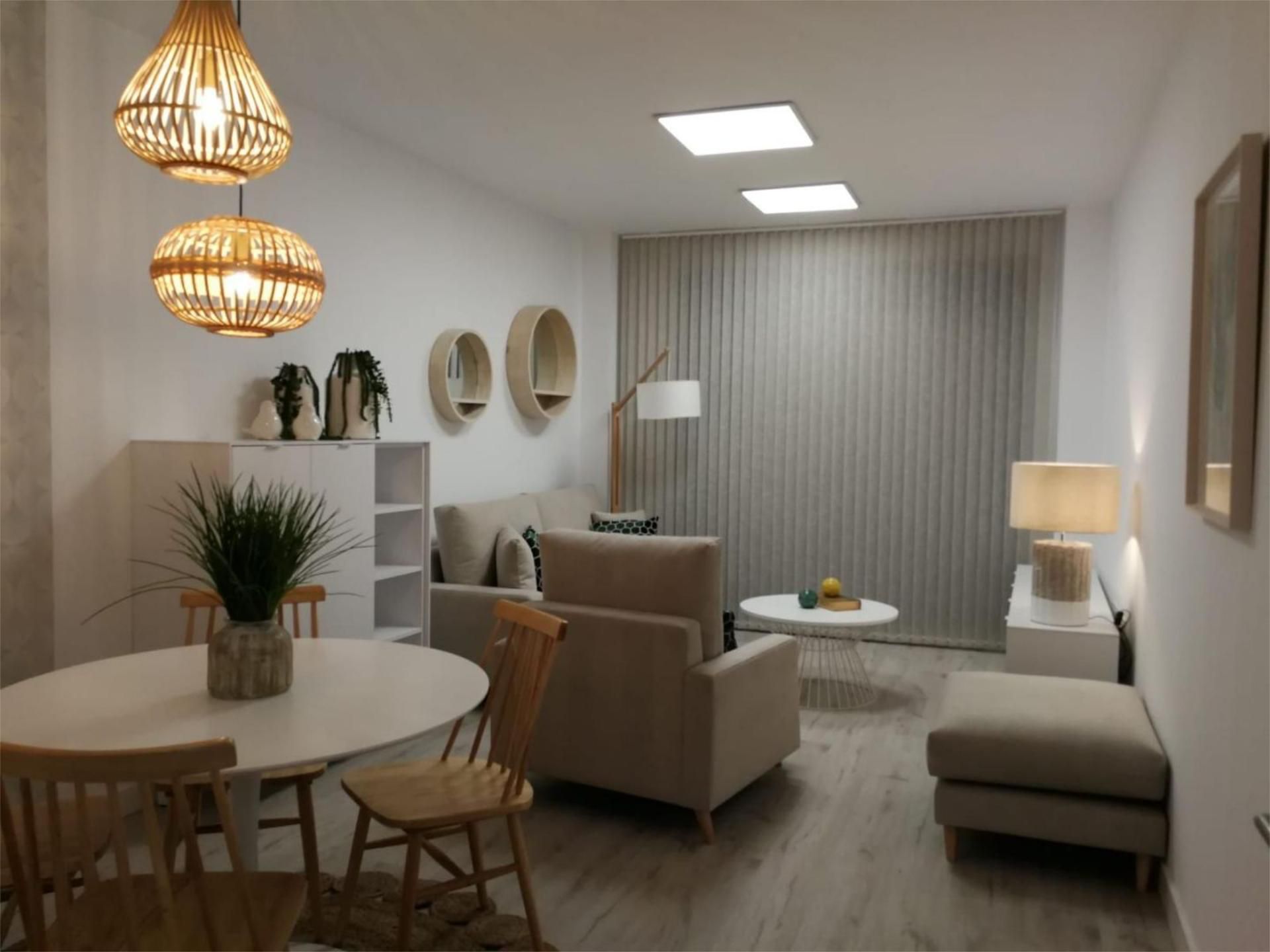 Sala d'estar de Pis de lloguer en  Córdoba Capital amb Aire condicionat, Terrassa i Piscina