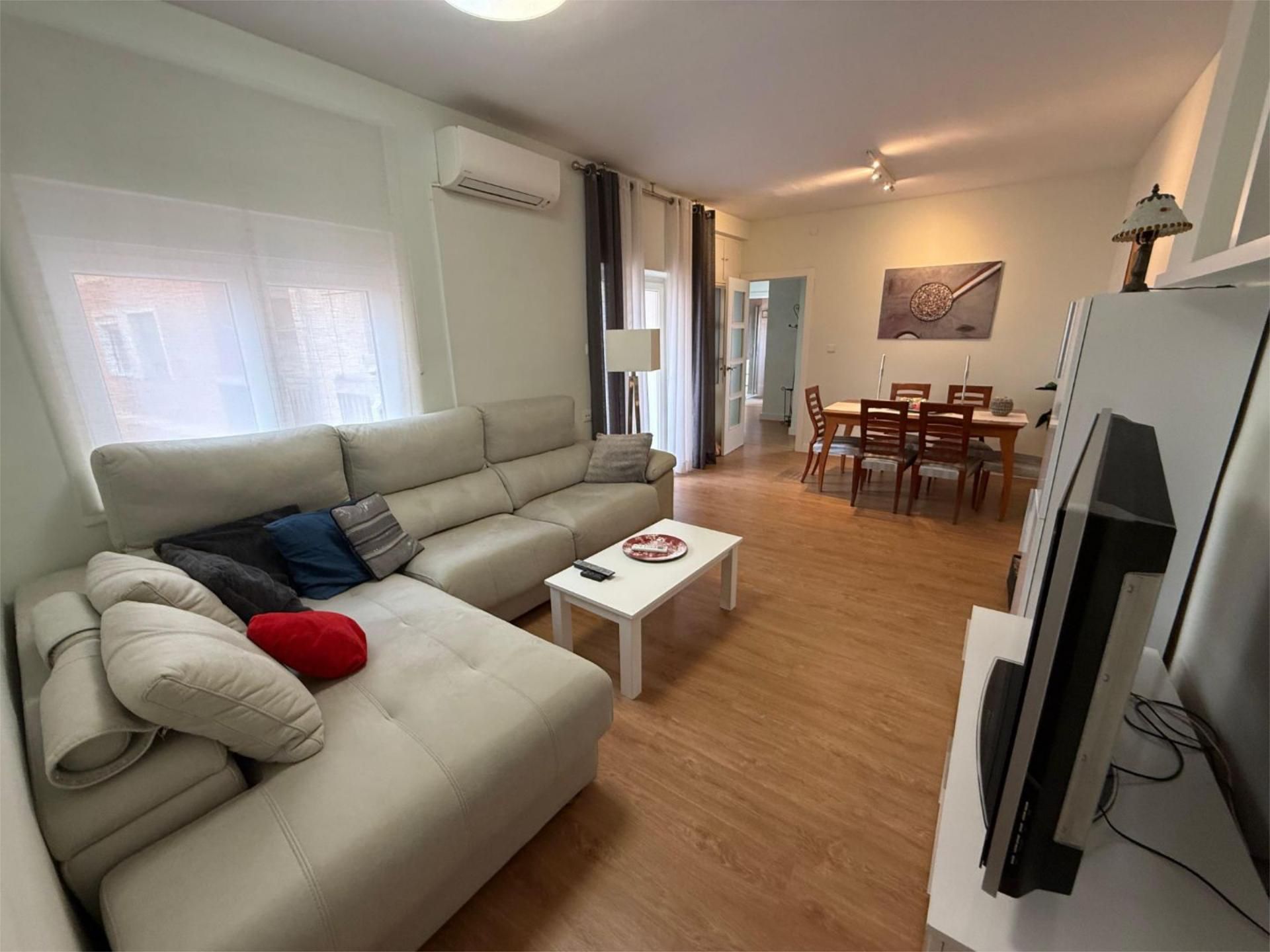 Living room of Flat for sale in Mérida  with Air Conditioner, Parquet flooring and Terrace