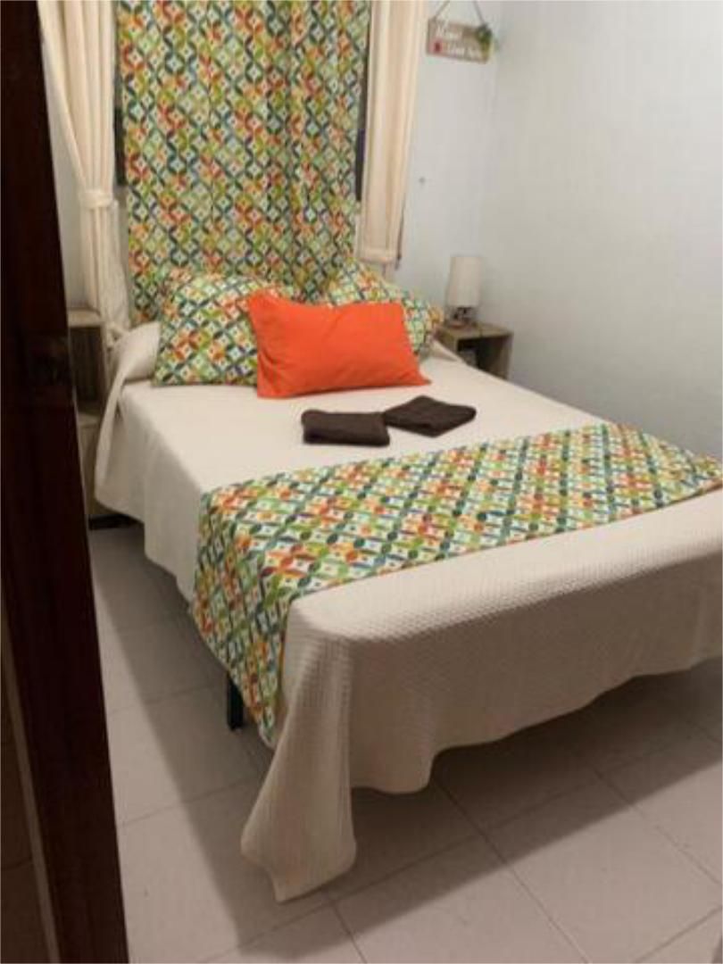 Dormitori de Apartament de lloguer en Torrevieja amb Calefacció, Terrassa i Moblat