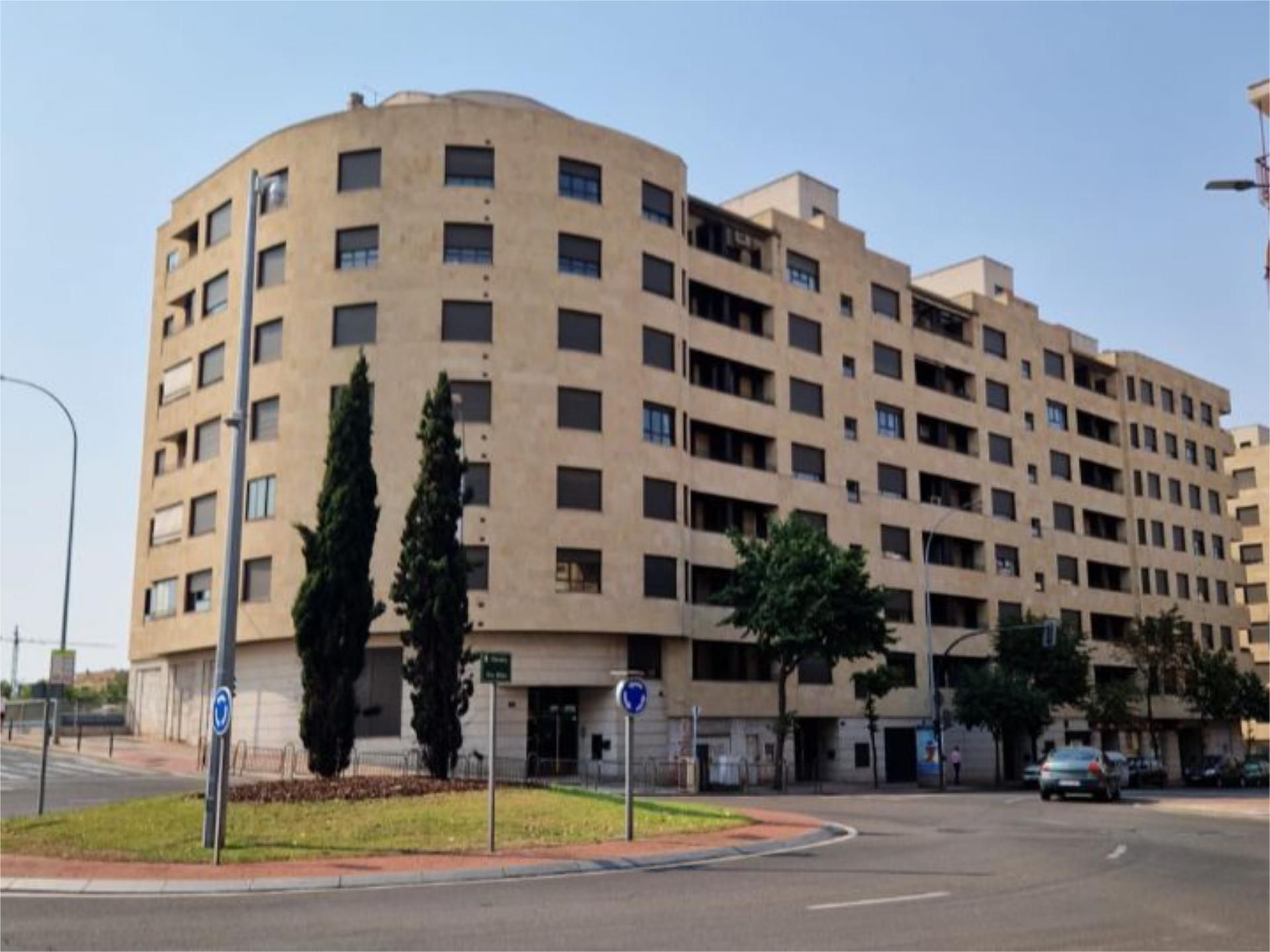 Exterior view of Flat for sale in Salamanca Capital  with Heating, Parquet flooring and Terrace