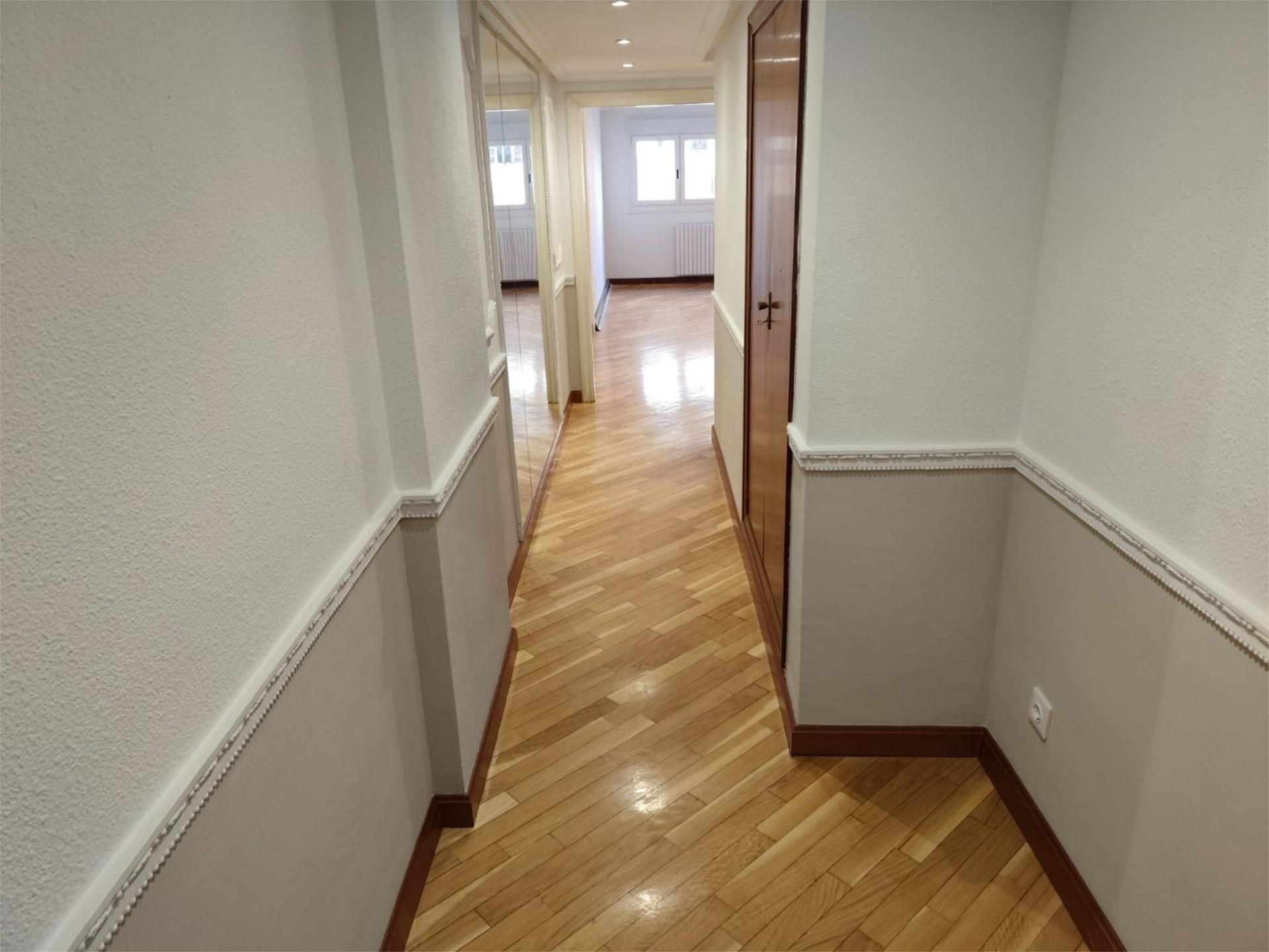 Flat to rent in Calle de Illueca, 5, Parque Miraflores