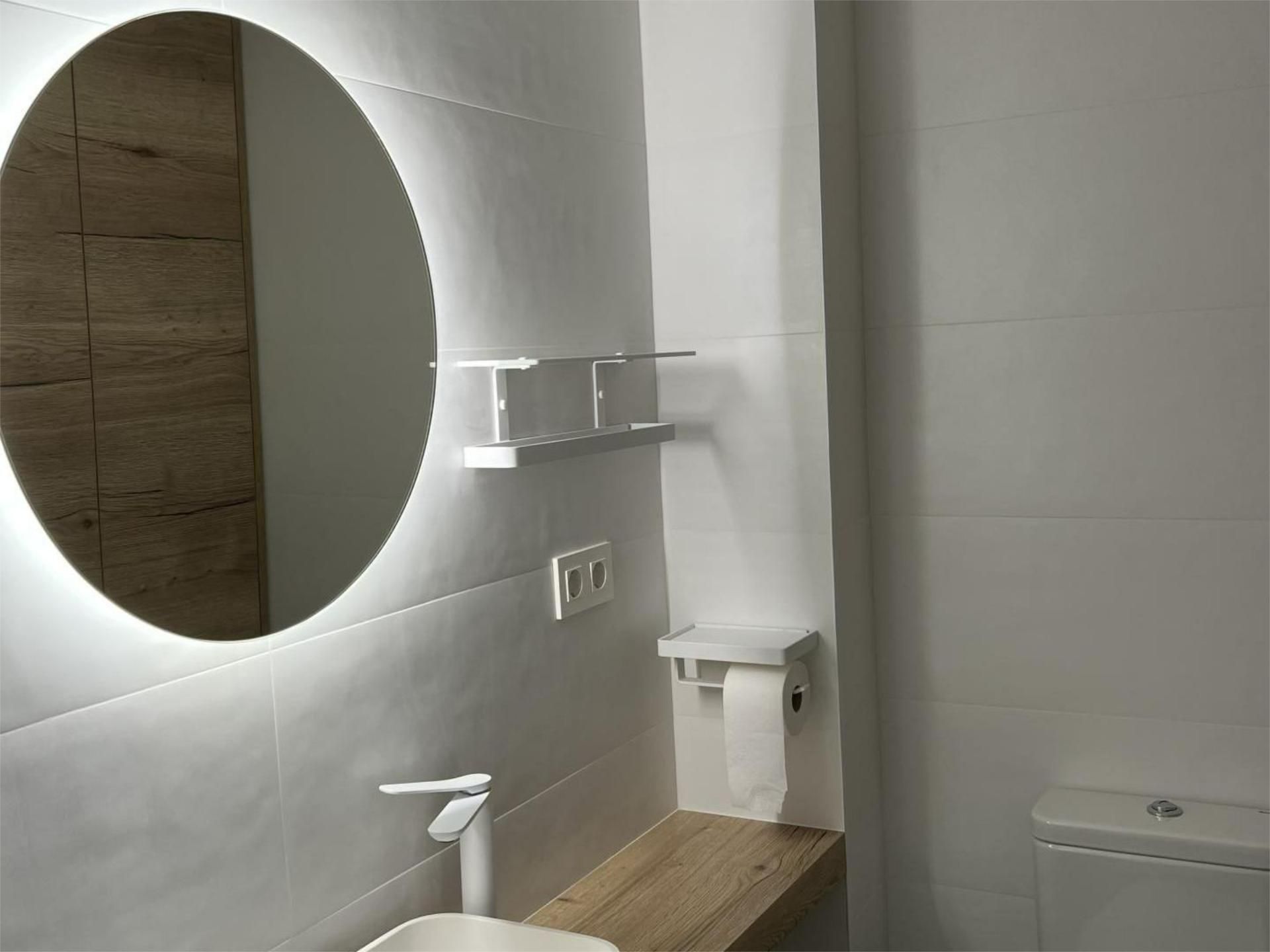 Flat to rent in Calle Isaac Albeniz, 5, San Antón