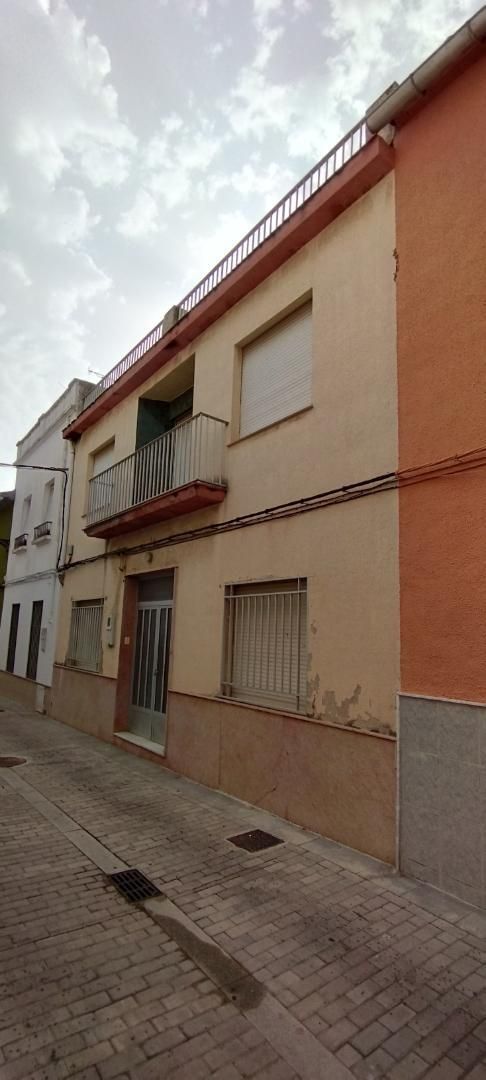 Vista exterior de Casa o xalet en venda en Beniarjó amb Balcó