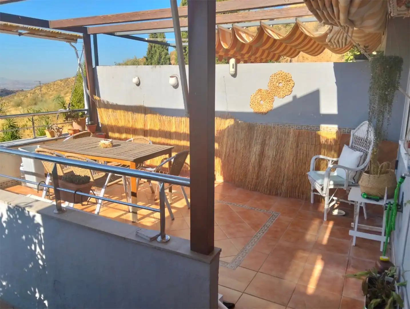 Casa o chalet en venta en Calle Cerro del Oro, 110, Cenes de la Vega Terraza de Casa o chalet en venta en Cenes de la Vega con Aire acondicionado, Calefacción y Jardín privado