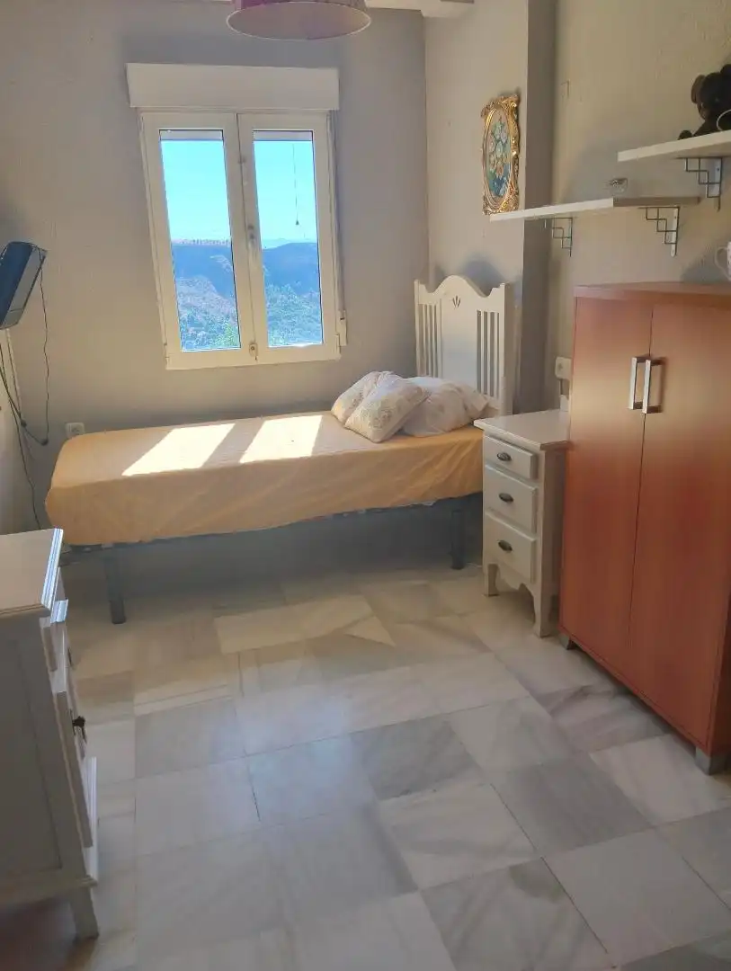 Casa o chalet en venta en Calle Cerro del Oro, 110, Cenes de la Vega Habitación de Casa o chalet en venta en Cenes de la Vega con Aire acondicionado, Calefacción y Jardín privado