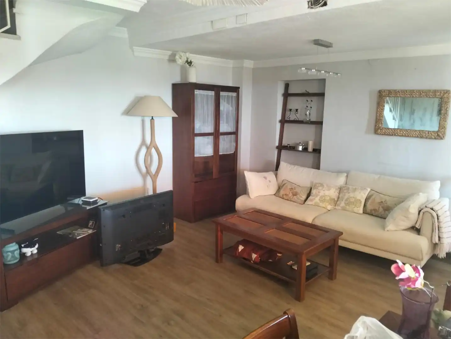Casa o chalet en venta en Calle Cerro del Oro, 110, Cenes de la Vega Sala de estar de Casa o chalet en venta en Cenes de la Vega con Aire acondicionado, Calefacción y Jardín privado