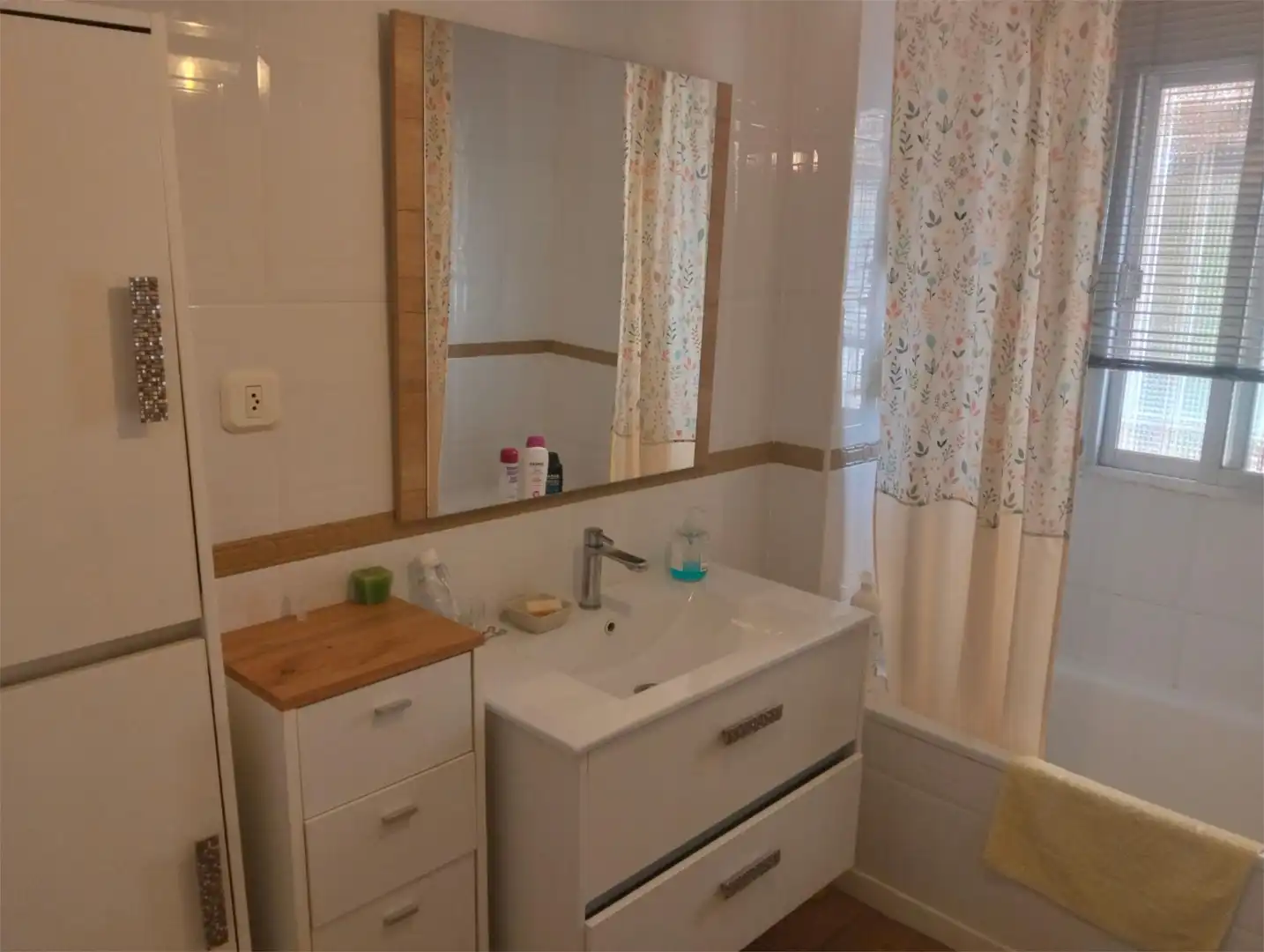 Casa o chalet en venta en Calle Cerro del Oro, 110, Cenes de la Vega Baño de Casa o chalet en venta en Cenes de la Vega con Aire acondicionado, Calefacción y Jardín privado