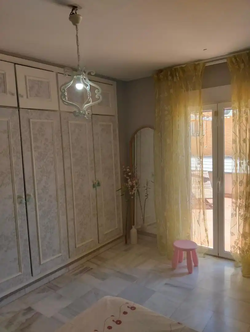 Casa o chalet en venta en Calle Cerro del Oro, 110, Cenes de la Vega Habitación de Casa o chalet en venta en Cenes de la Vega con Aire acondicionado, Calefacción y Jardín privado