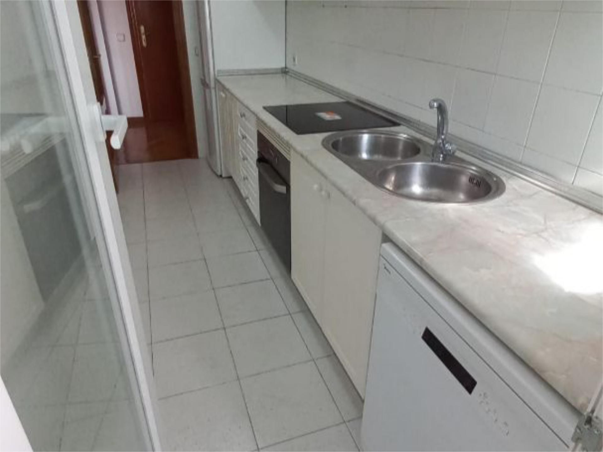 Kitchen of Flat to rent in Torrejón de Ardoz  with Heating, Parquet flooring and Terrace