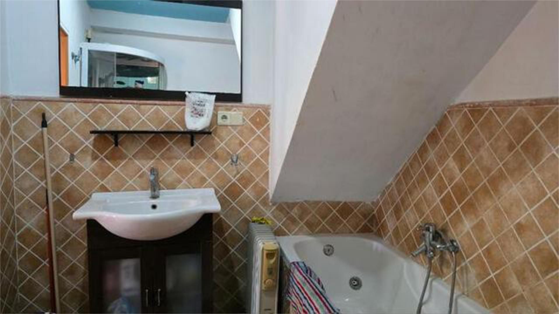Bany de Casa o xalet de lloguer en Chauchina amb Terrassa i Es permeten mascotes