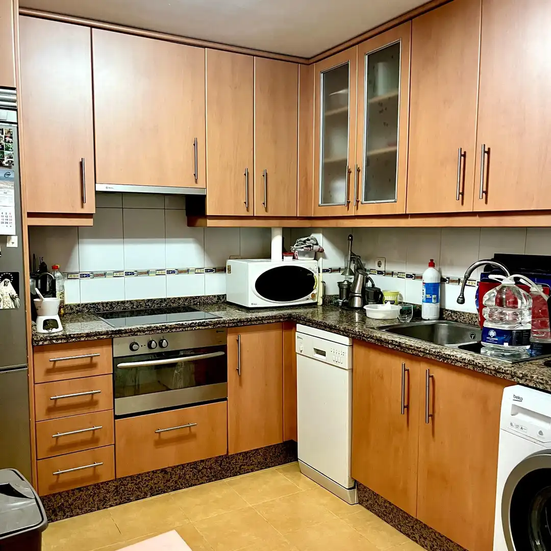 Apartament en venda a Calle Amargura, 26, Conde de Ureña Cuina de Apartament en venda en Málaga Capital amb Aire condicionat