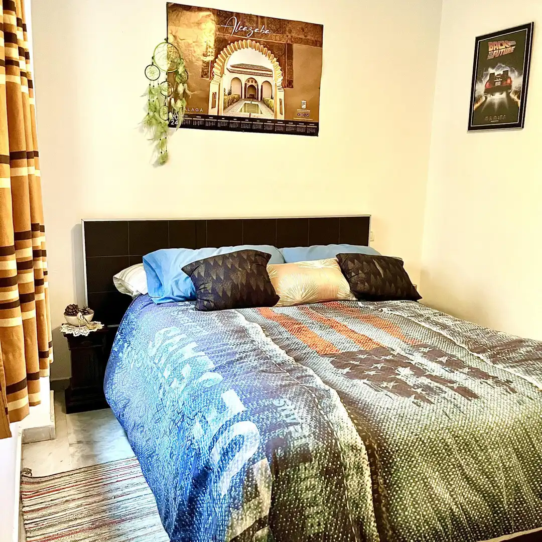 Apartament en venda a Calle Amargura, 26, Conde de Ureña Dormitori de Apartament en venda en Málaga Capital amb Aire condicionat