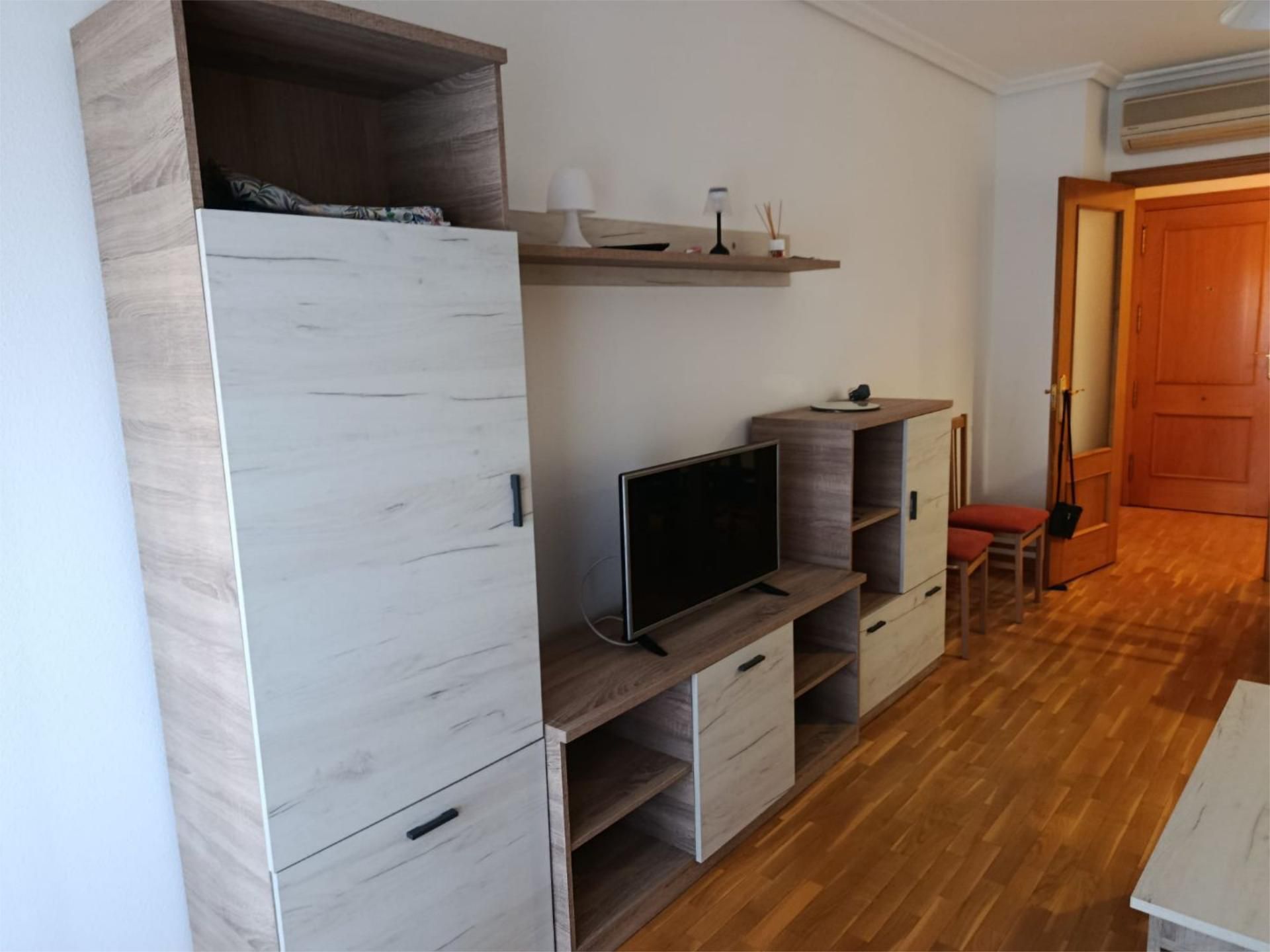 Living room of Flat to rent in Ciudad Real Capital  with Air Conditioner, Terrace and Swimming Pool