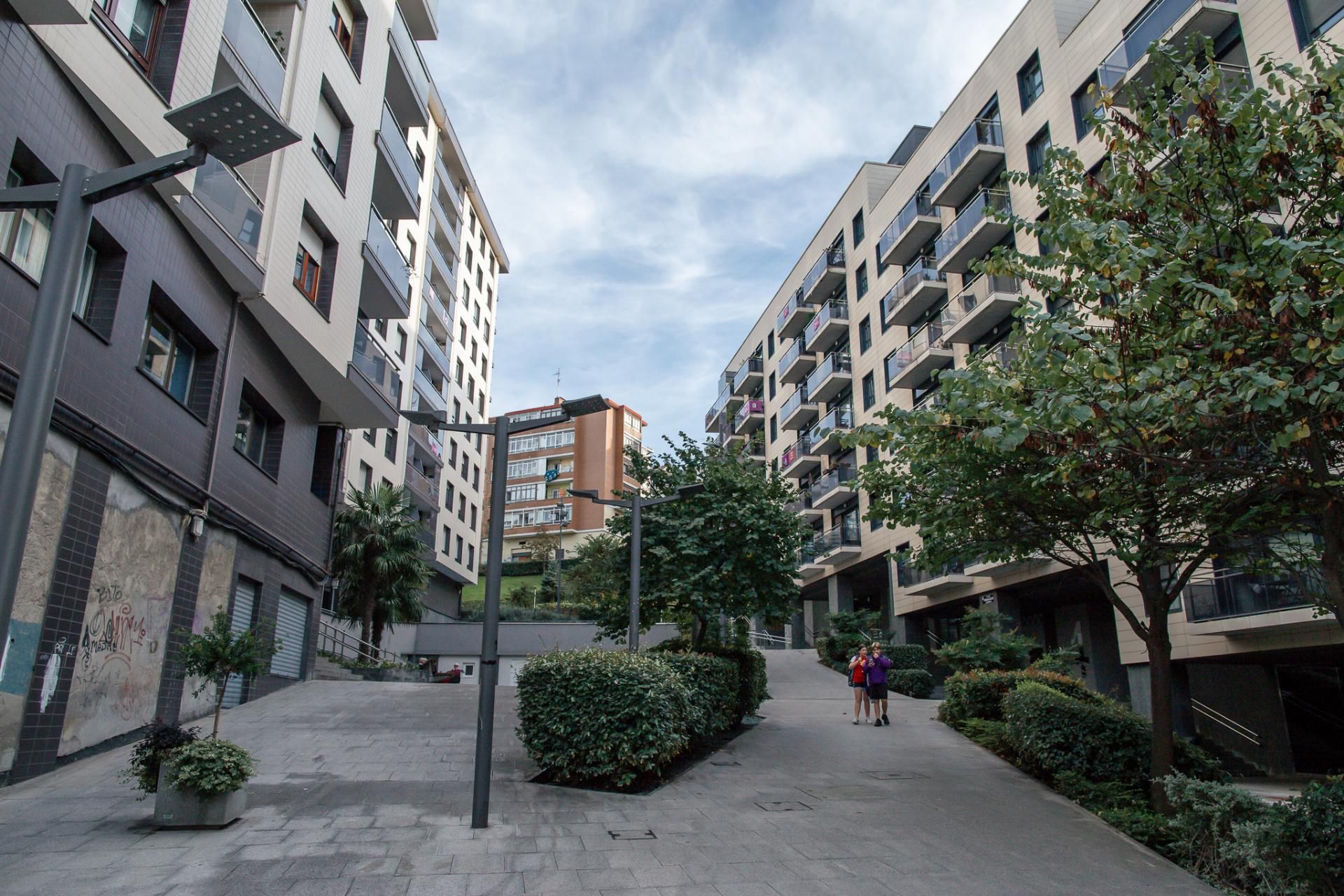 Vista exterior de Piso en venta en Santurtzi  con Calefacción, Terraza y Amueblado