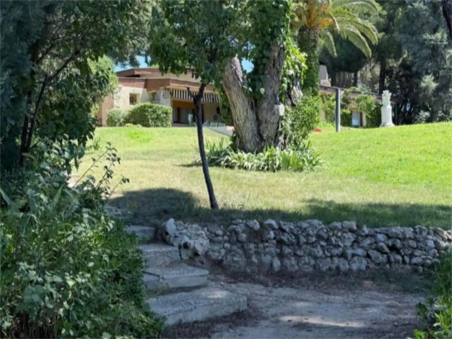 Garden of Houses for sale in Pozuelo de Alarcón  with Air Conditioner, Heating and Private garden