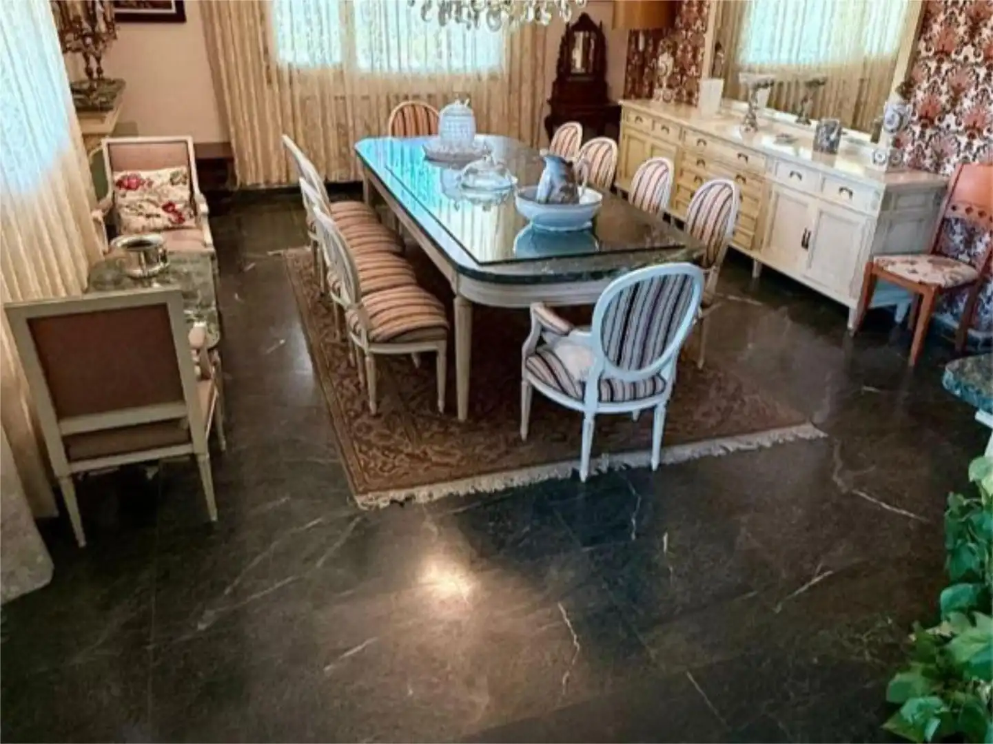 Dining room of Houses for sale in Pozuelo de Alarcón  with Air Conditioner, Heating and Private garden