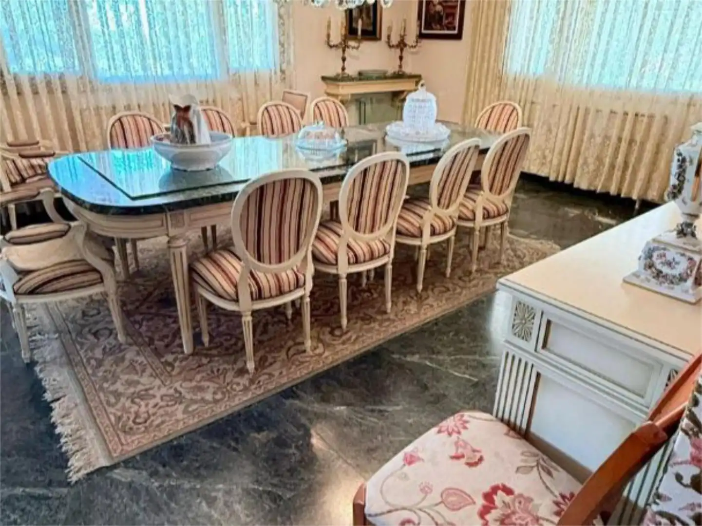 Dining room of Houses for sale in Pozuelo de Alarcón  with Air Conditioner, Heating and Private garden
