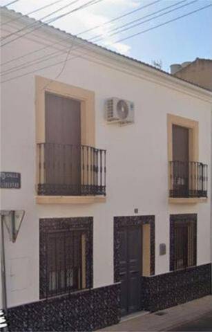 Casa-chalet en Venta en Lopera