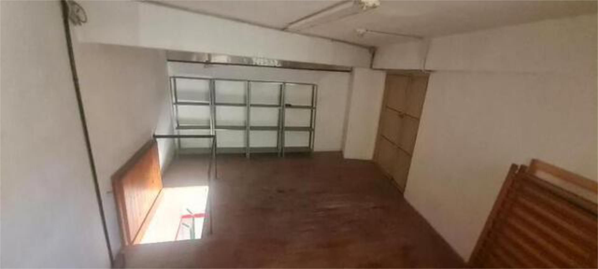 Box room to rent in Santander