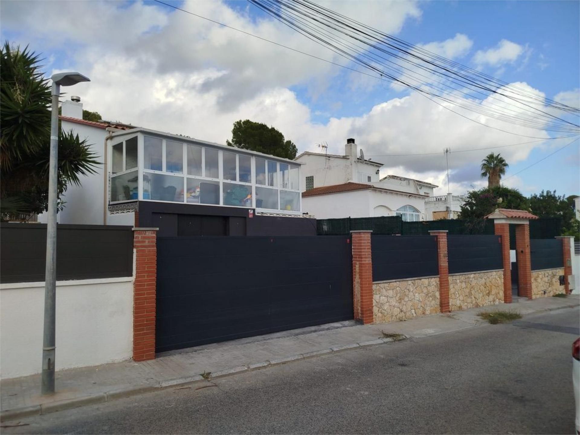 Exterior view of House or chalet for sale in La Pobla de Montornès    with Terrace