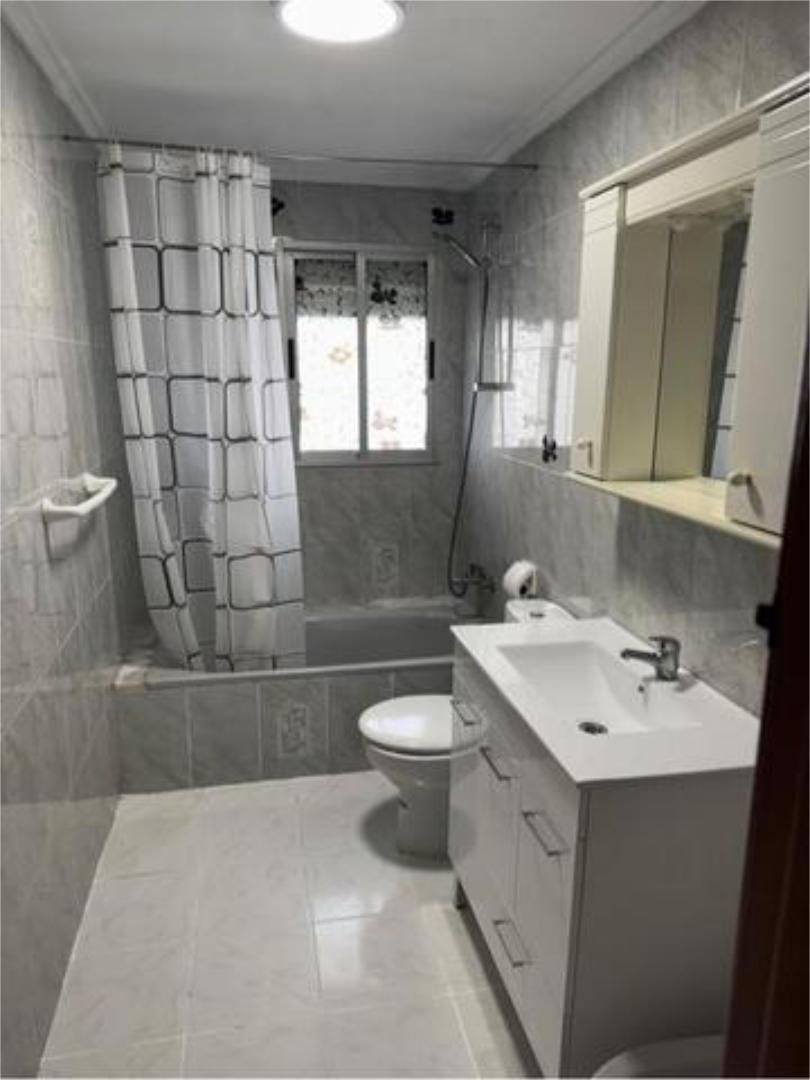 Bathroom of Flat for sale in Avilés  with Furnished