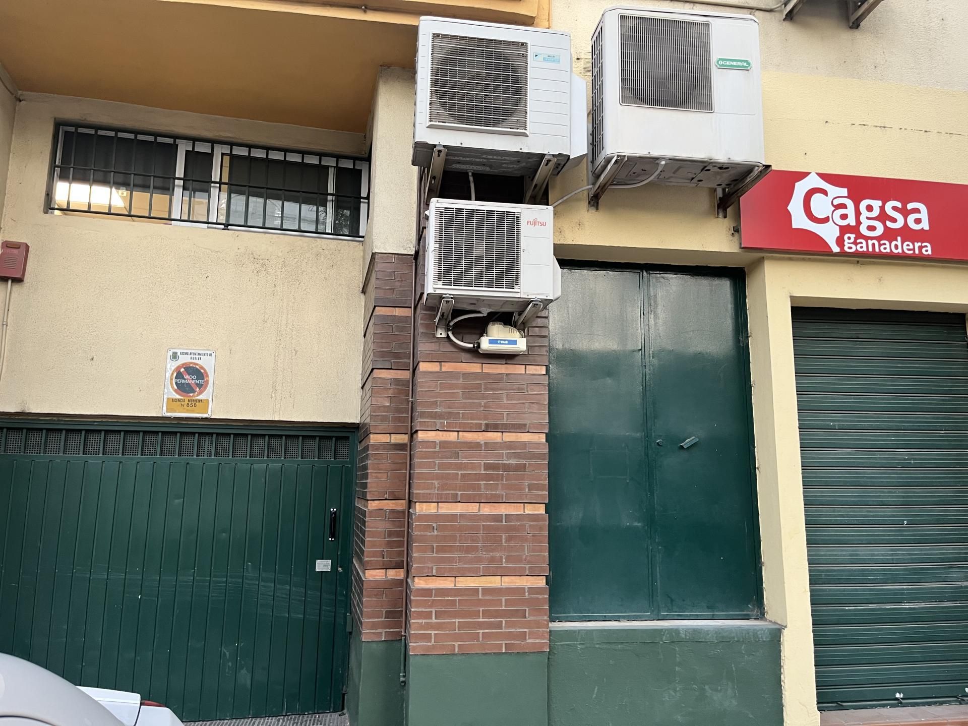 Garatge de lloguer a Avenida de Cristóbal Colón, 7, Centro