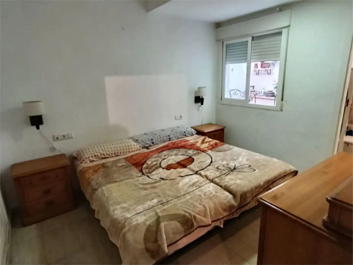 Piso en venta en Calle Noria, 1, Lobres Habitación de Piso en venta en Salobreña con Aire acondicionado, Calefacción y Trastero